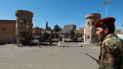 Jemen ovládají rebelové, OSN hrozí sankcemi