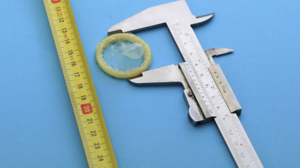 Mladí Thajci se bojí posměchu, radši si kupují větší kondomy