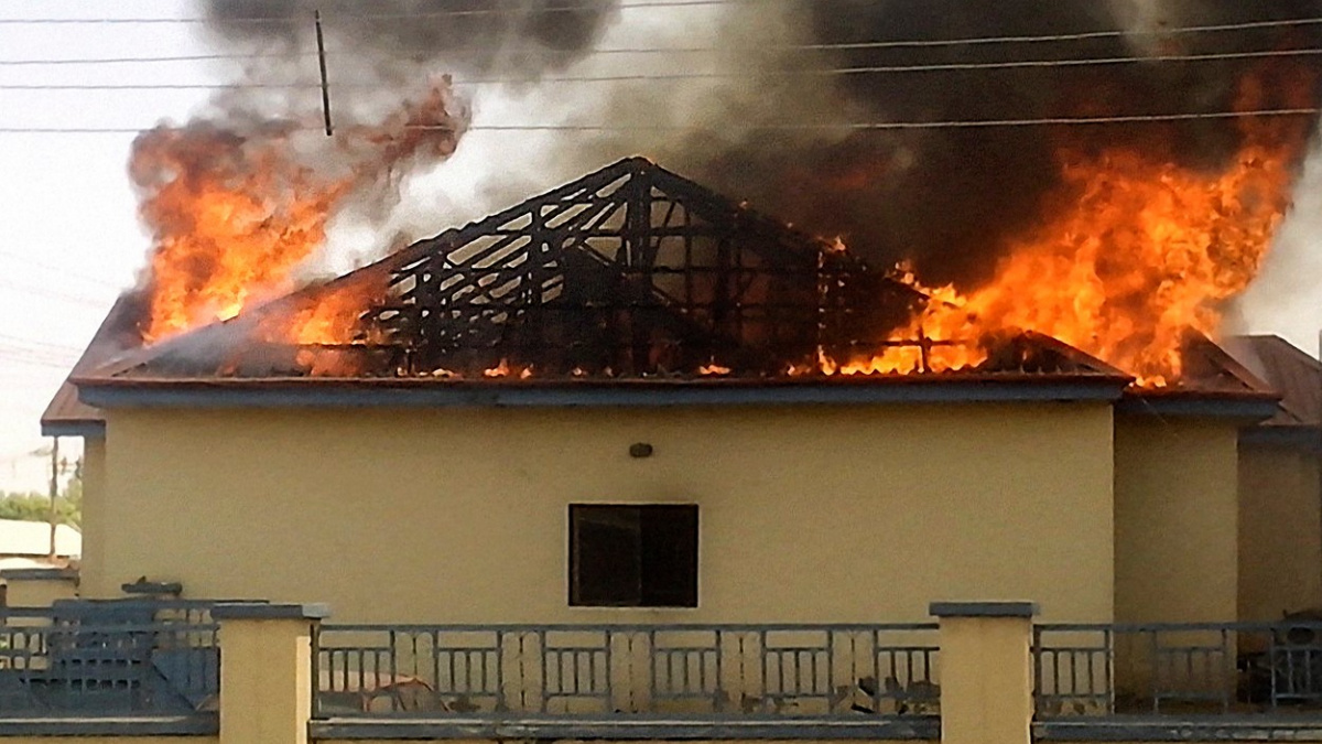 Atentátnice se v Nigérii odpálila na nádraží, nejméně 10 mrtvých