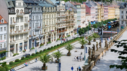 Rusové tvrdí, že si v Česku vyjednali slevy. Čeští hoteliéři o ničem neví a jsou proti