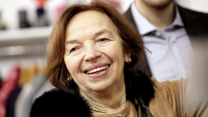 Klausová v Bratislavě končí. Podle služebního zákona je přiliš stará