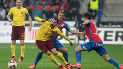 Fotbalová liga se opět hlásí o slovo. Láká hlavně na boj o titul