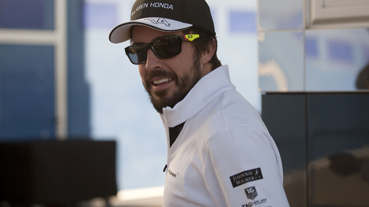 Alonso při testech F1 vážně havaroval. Je ale v pořádku