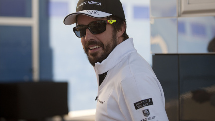 Alonso při testech F1 vážně havaroval. Je ale v pořádku