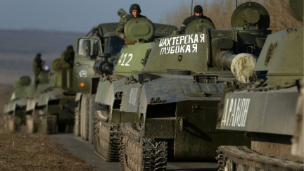 Aktualizováno: Na ukrajinské frontě je klid. Kyjev začal stahovat těžké zbraně