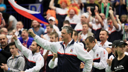 Šance byla, ale to by muselo skončit Rosolovo trápení