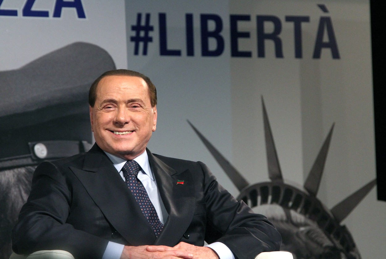 Sexem s nezletilou prostitutkou Berlusconi zákon neporušil
