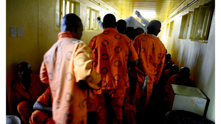 Přátelství vězeňských celebrit. Krejčíř a Pistorius spolu hrají fotbal