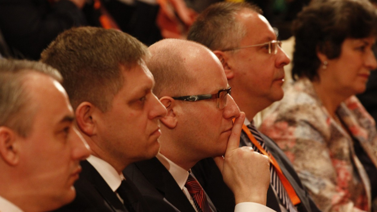 Víc žen na kandidátkách. ČSSD schválila nové stanovy