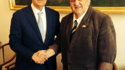 Babiš si sype popel na hlavu: Vietnamští obchodníci daně platí