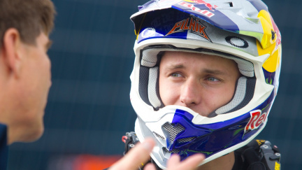 Motokrosař Pilát je mimo ohrožení života. Je to velký bojovník, říkají doktoři