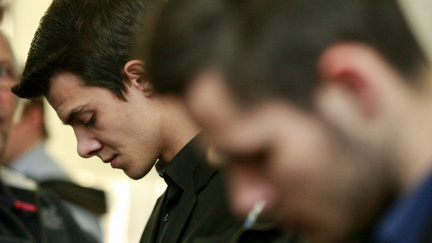 Za útok na Hrůzu tři roky vězení, jedna podmínka a půl milionu na odškodném