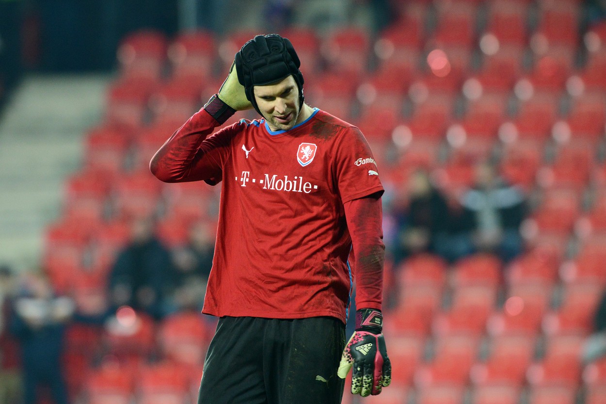 Pořád se můžu měřit s těmi nejlepšími, ví Petr Čech. Odejde v létě z Chelsea?