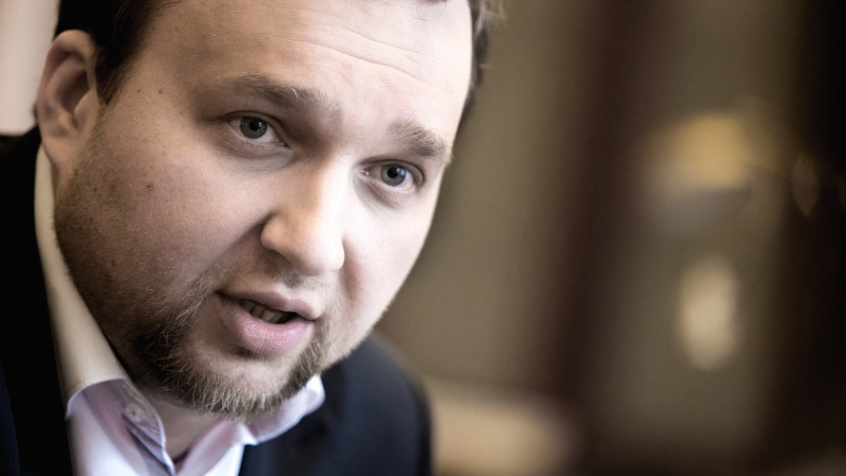 Jurečka chce dostat Babiše dál od Čepra. Aspoň na oko