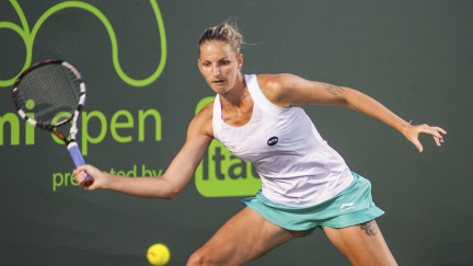 Plíškovou zradilo podání, nestačila na turnajovou devítku Petkovicovou