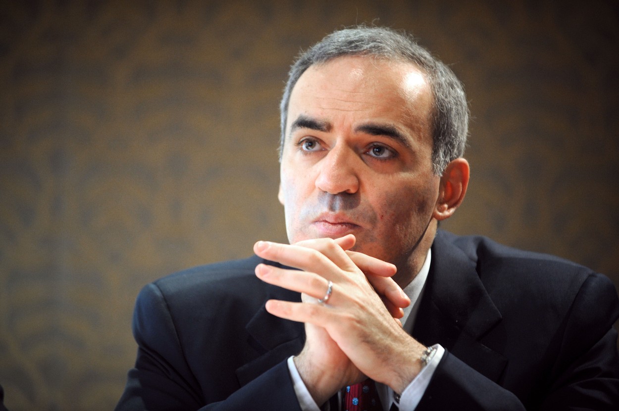'Český postoj k Moskvě je jasný, když se Zeman dostal na Hrad za peníze Lukoilu'