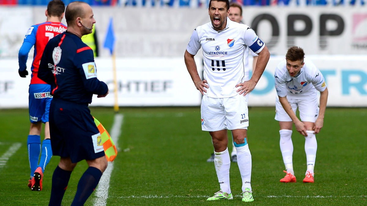 Baroš se opřel do rozhodčích. Tohle je víc než korupce, napsal na Twitteru