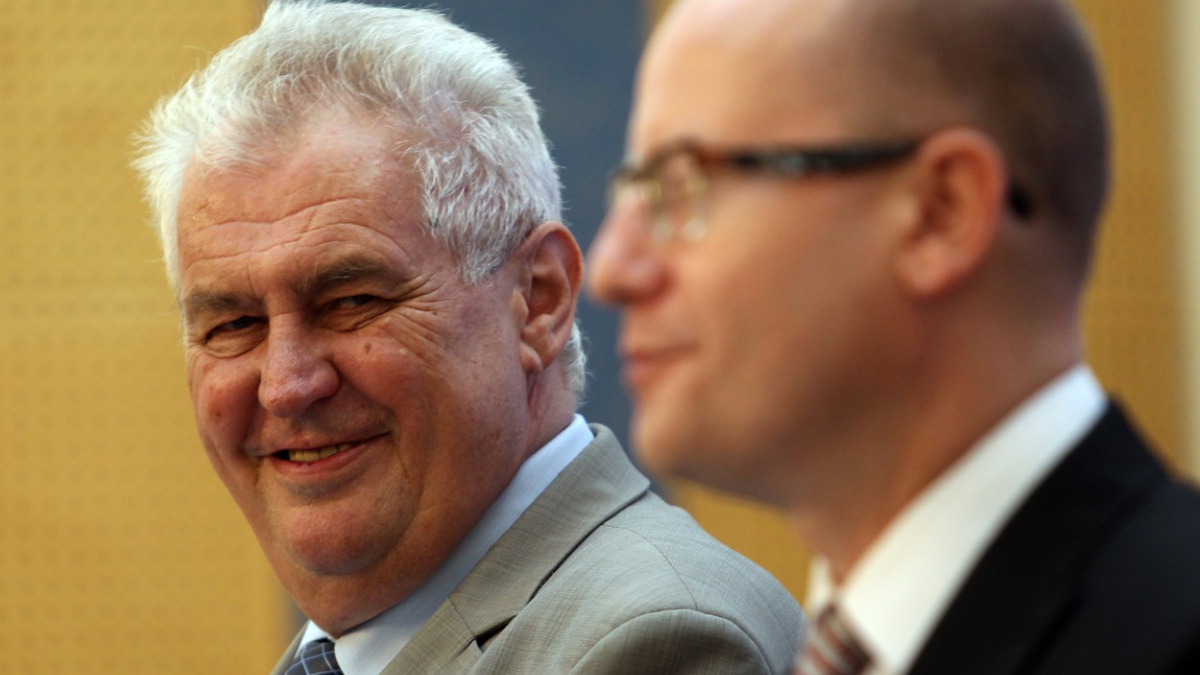 ČSSD nebude bránit Zemanovi v cestě do Moskvy, slibuje Sobotka
