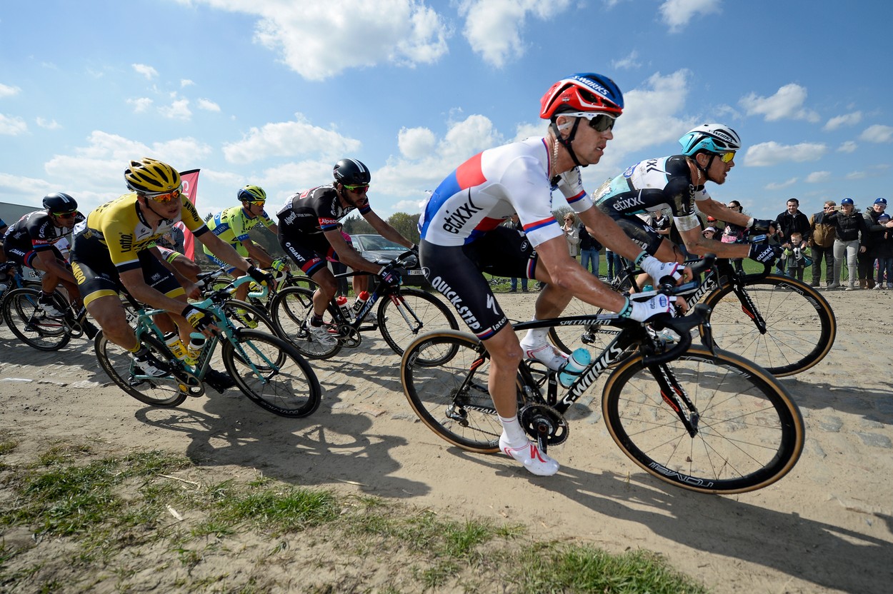 Štybar si dojel do Roubaix pro druhé místo!
