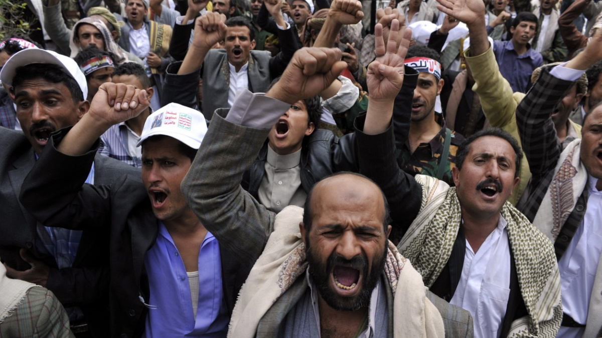 Jemenští šíité zuří kvůlli zbrojnímu embargu a svolávají protesty