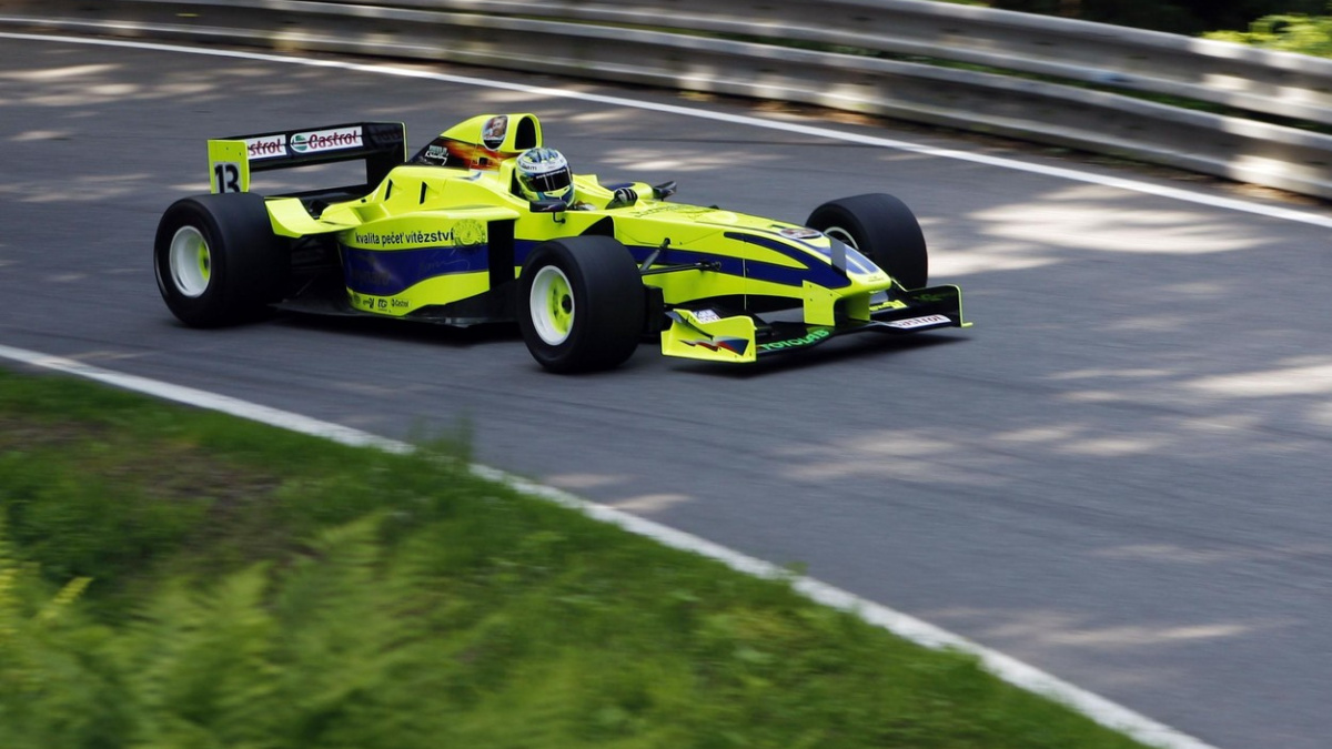 Automobilový závodník Krámský zahynul při tréninku