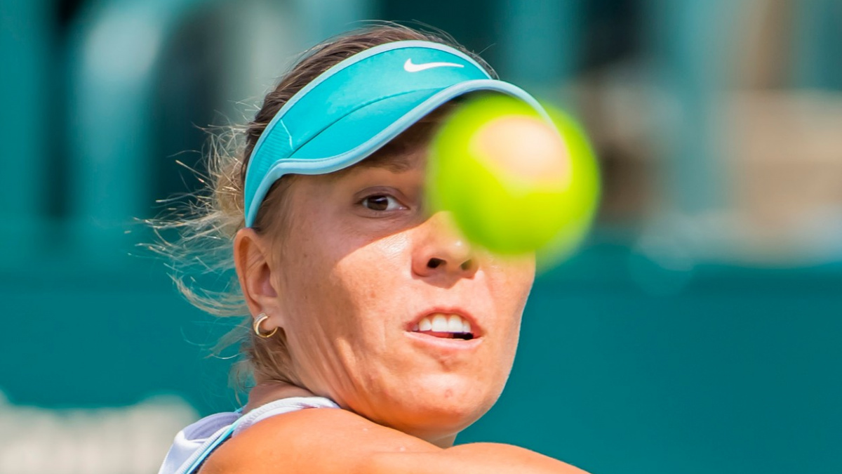 Plíšková, Hradecká a Siniaková jsou v semifinále