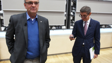 Aktualizováno: Babiš: Podpora biopaliv skončí, už mě nebaví Kalouskovy lži