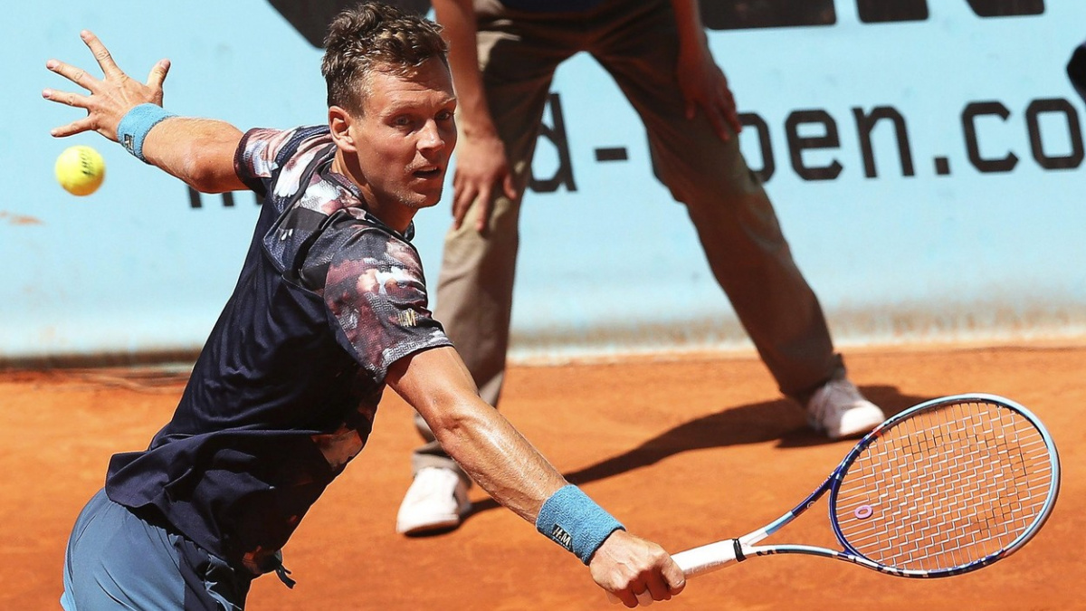 Kvitovou čeká Serena Williamsová, Berdycha Isner. Šafářová po boji končí