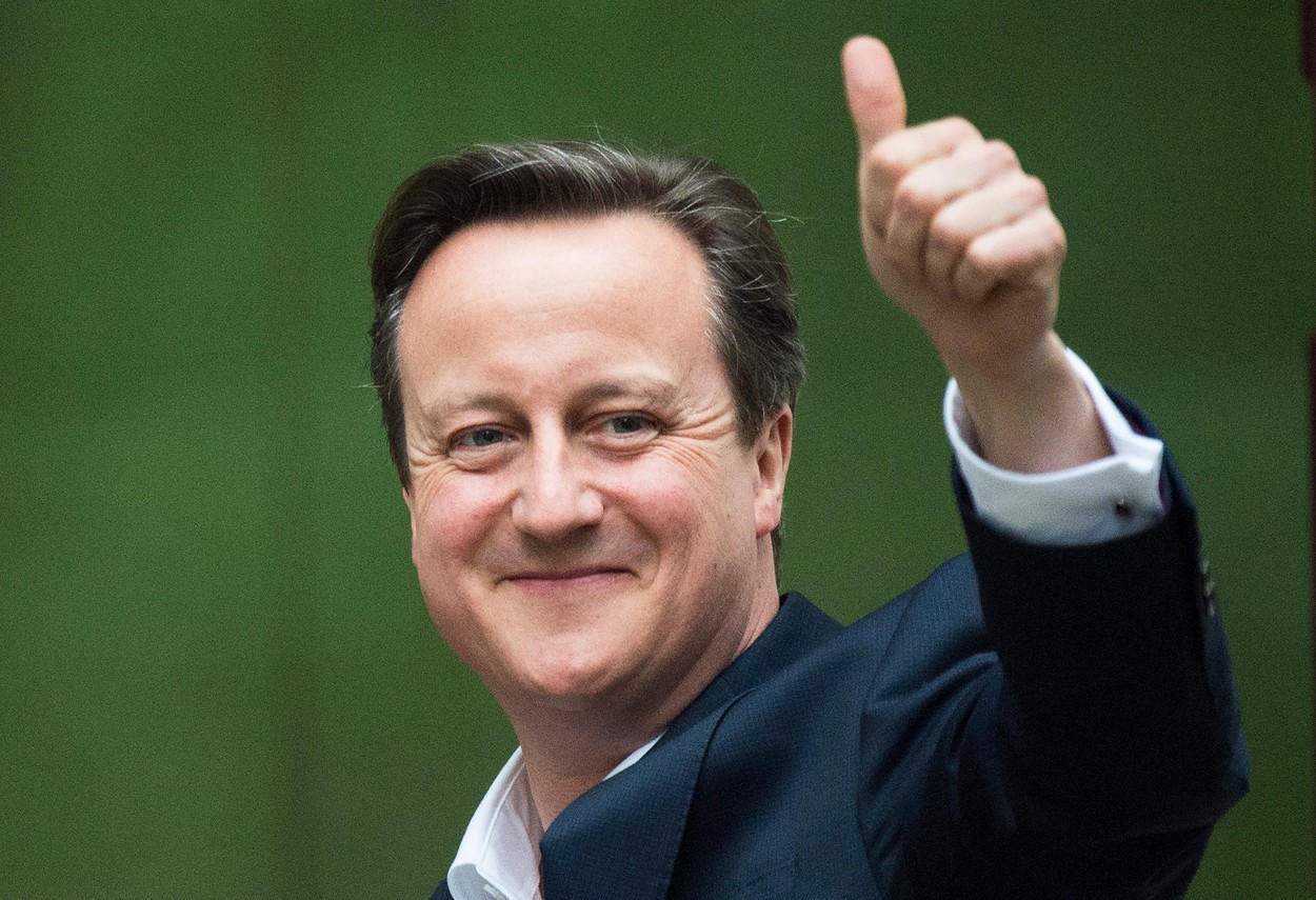 Rezignační jatka po volbách v Británii. Cameron slaví