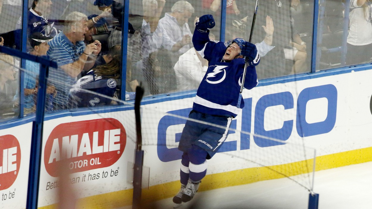 Palát mířil dvakrát do černého. Jeho Tampa vede nad Rangers 2:1