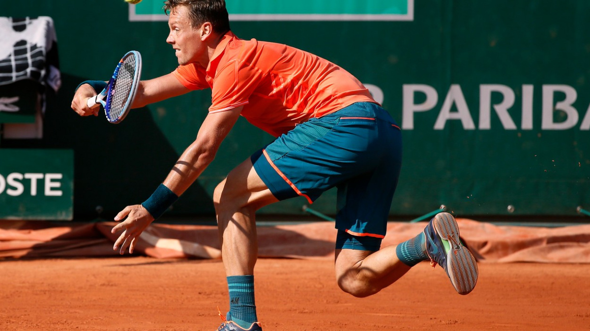 Berdych měl se Štěpánkem plné ruce práce, kamaráda nakonec udolal ve čtyřech setech