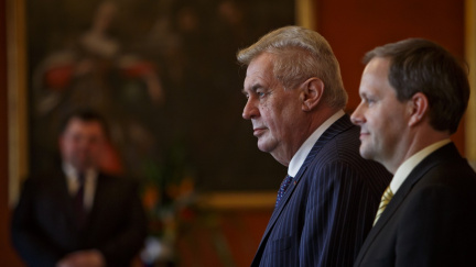 Zeman zatím Chládka neodvolá, chce si s ním ještě promluvit