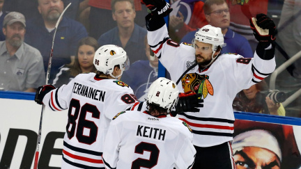 Chicago udeřilo v závěru a raduje se z první finálové výhry