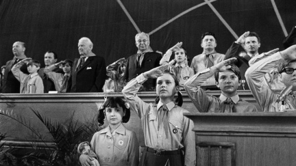 Komentář: O neumění odcházet a brilantní jerkštině českých politiků