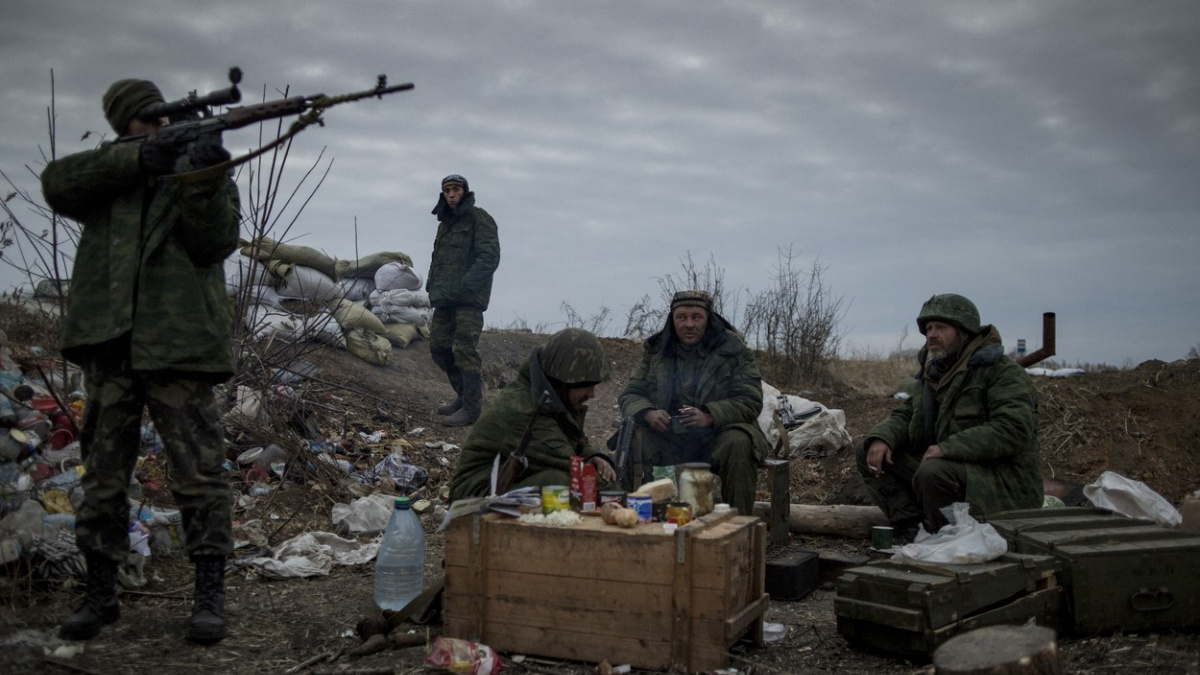 Povstalci z Donbasu navrhují změny v ústavě. Podřídí se Kyjevu