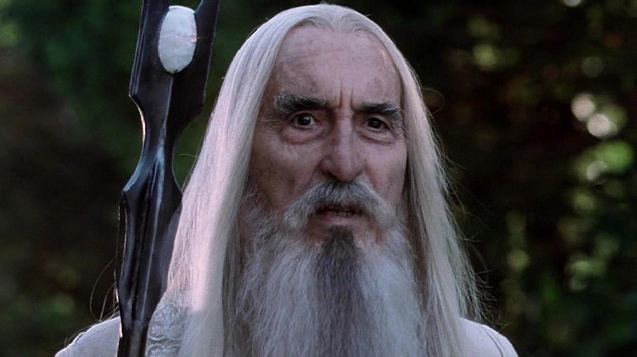 Aktualizováno: Zemřel Christopher Lee, filmový Saruman a Drákula