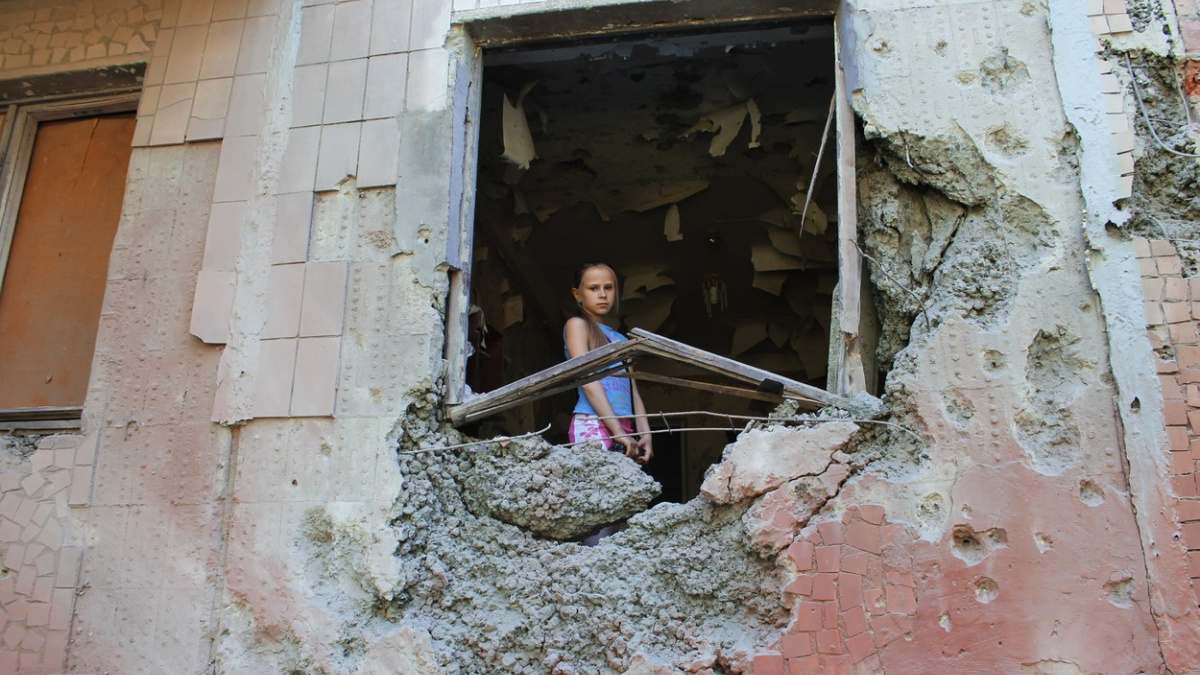 OBSA tvrdí, že mezi bojovníky na Donbasu viděla se zbraněmi i děti