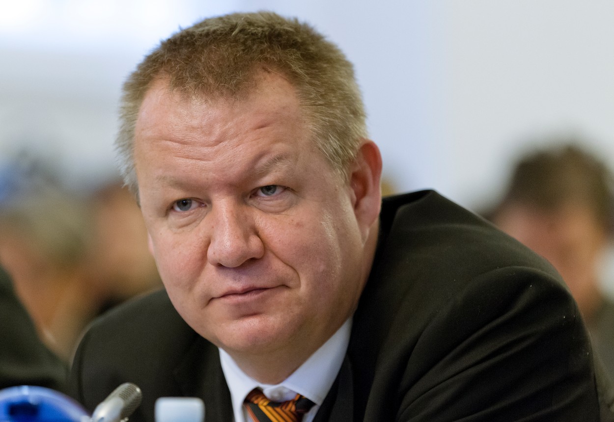 Ministru Němečkovi vyhrožují anonymové. Kvůli auditu nemocnic