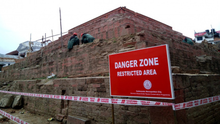 Zoufalý Nepál už otevírá památky. Potřebuje turisty