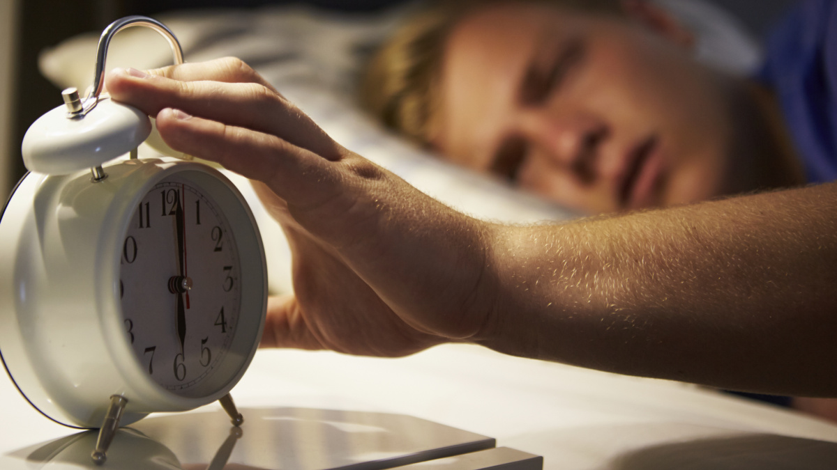 Potvrzeno vědci: Škola začínající před 8:30 škodí zdraví studentů