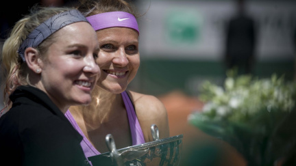 Nepravděpodobný pár přepisuje tenisové statistiky