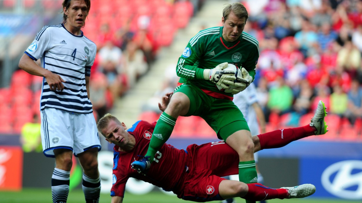 Kolaps po přestávce. Češi na úvod evropského šampionátu prohráli s Dány 1:2