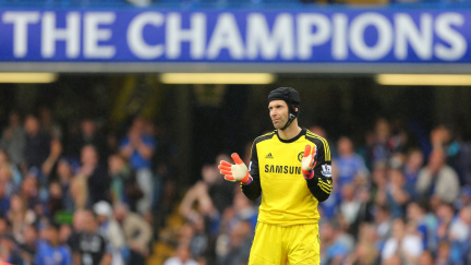 Trenér Wenger se zaručil Čechovi, že bude v Arsenalu jedničkou