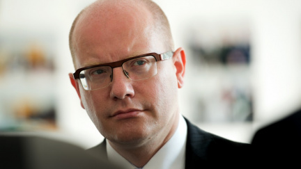 Aktualizováno: Sobotka chce vracet uprchlíky domů. Neučte děti extrémismu, žádá muslimy Cameron