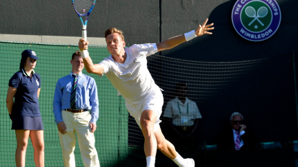 Berdych, Rosol a Veselý postupují, Štěpánek se s Wimbledonem loučí