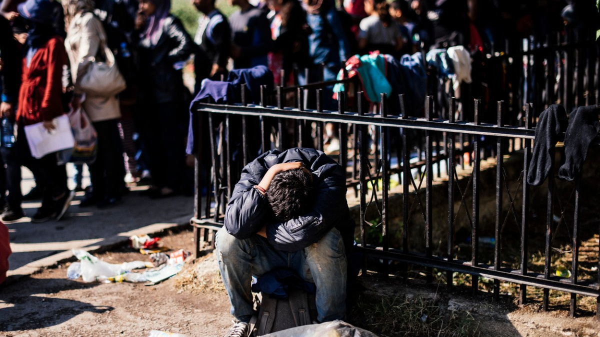 Maďarský parlament schválil výstavbu plotu proti imigrantům