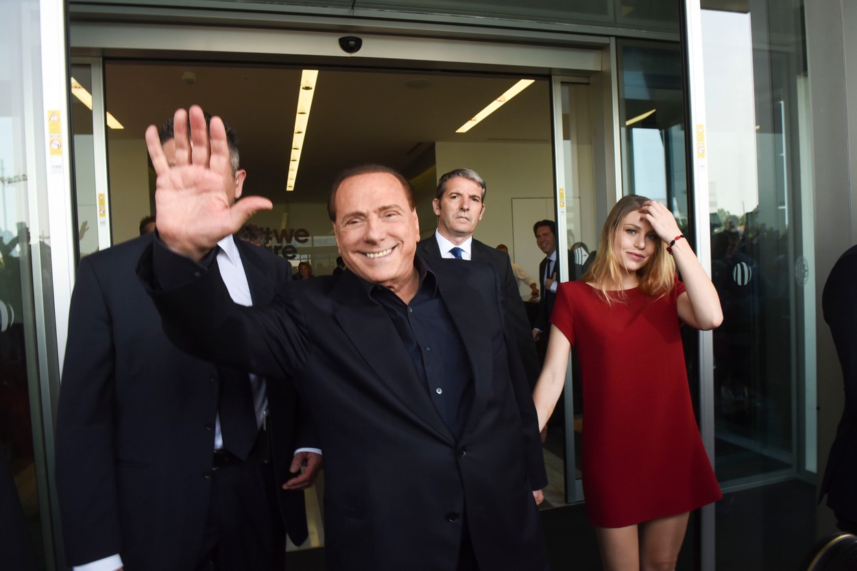 Berlusconi podplatil senátora, vězení se ale vyhne