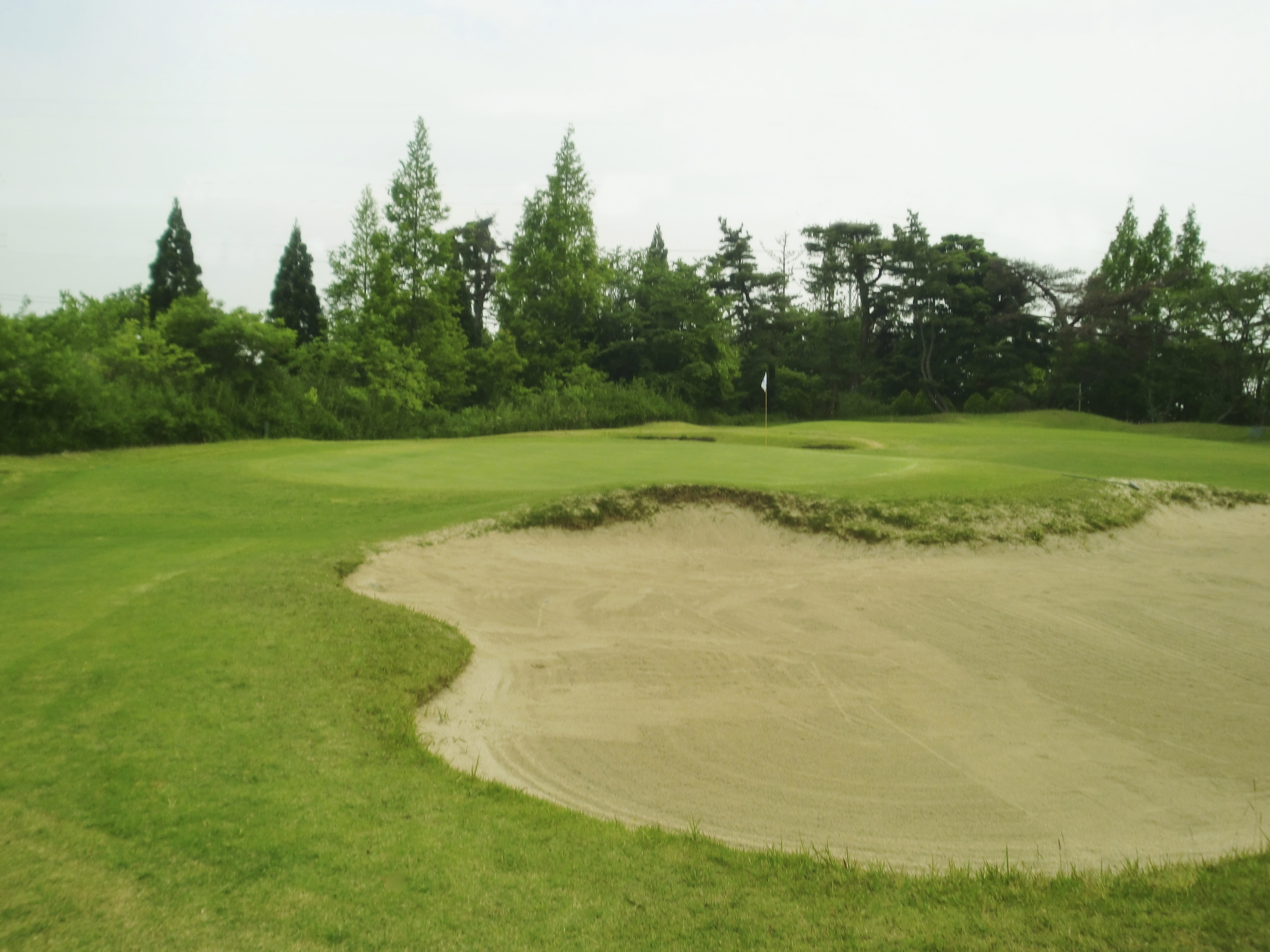 Japonsko řeší prázdná golfová hřiště. Postaví na nich solární panely