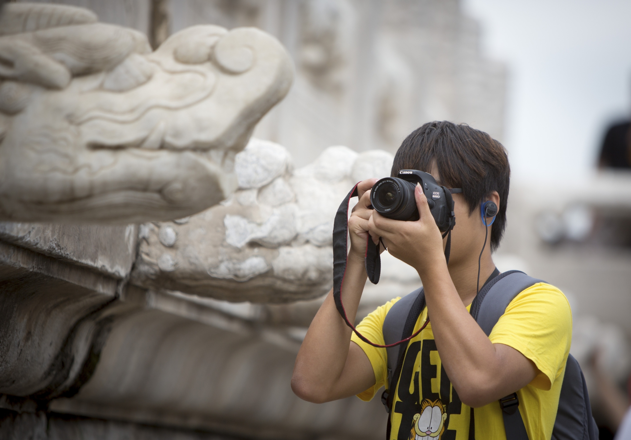 Močení v chrámech a kopání do zvonů. Čínští turisté znechucují Thajce