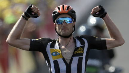 Froome si pohlídal vedení, historické vítězství slaví stáj z Afriky